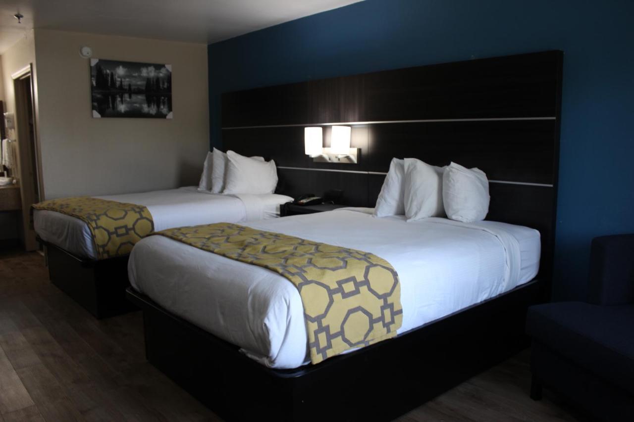 Baymont Inn & Suites Manning Buitenkant foto