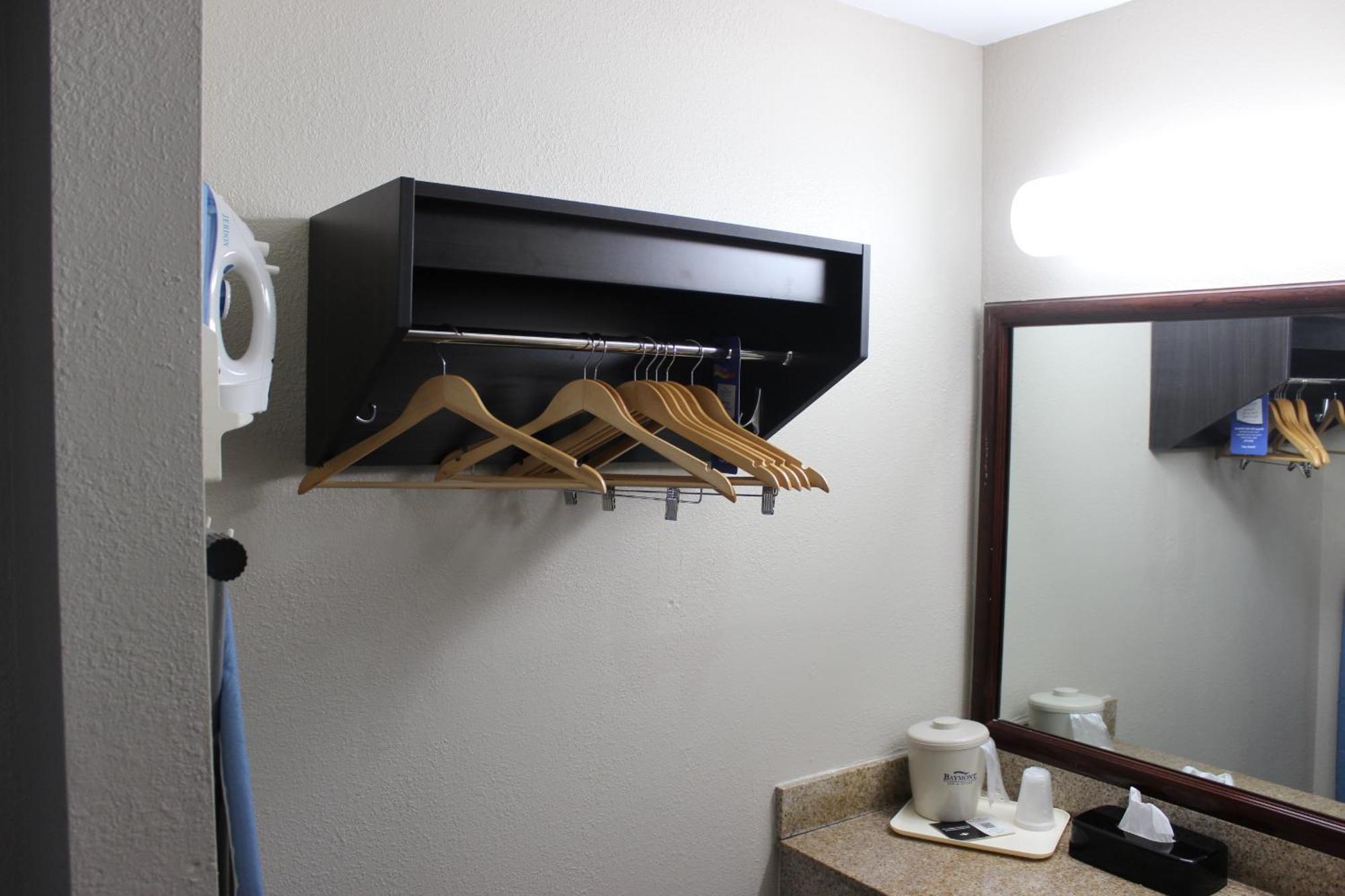 Baymont Inn & Suites Manning Buitenkant foto