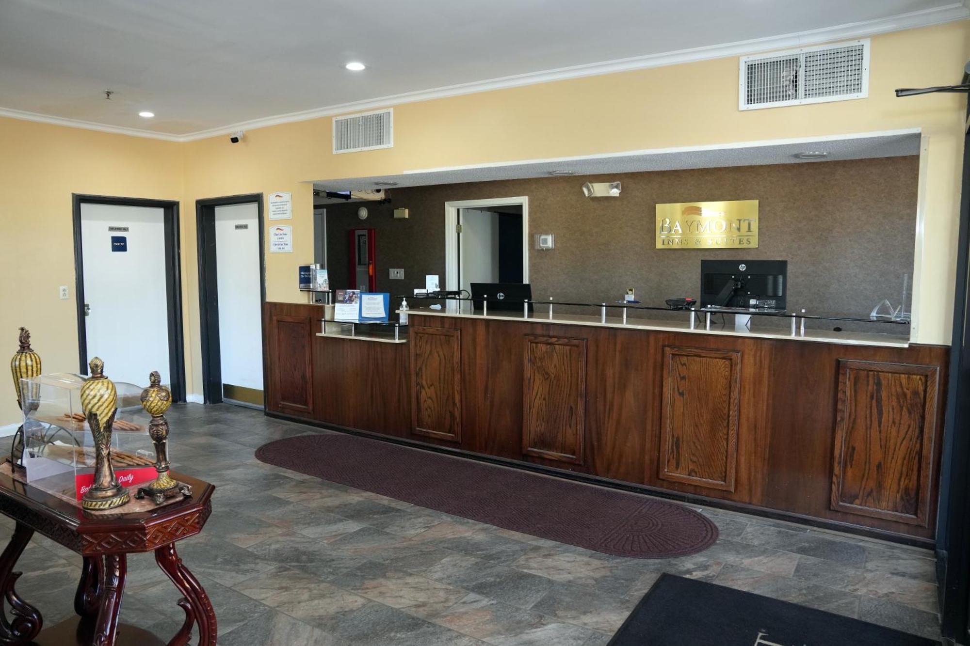 Baymont Inn & Suites Manning Buitenkant foto